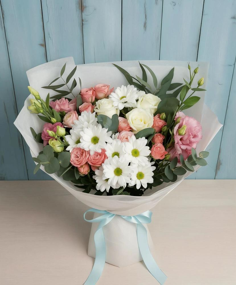 Букет цветов из: Розы, Лизиантусы и Хризантемы в Спасске Пензенской области