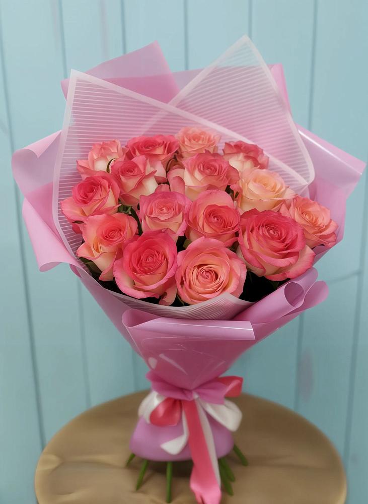 Букет 15 Розовых роз Равель в Спасске Пензенской области
