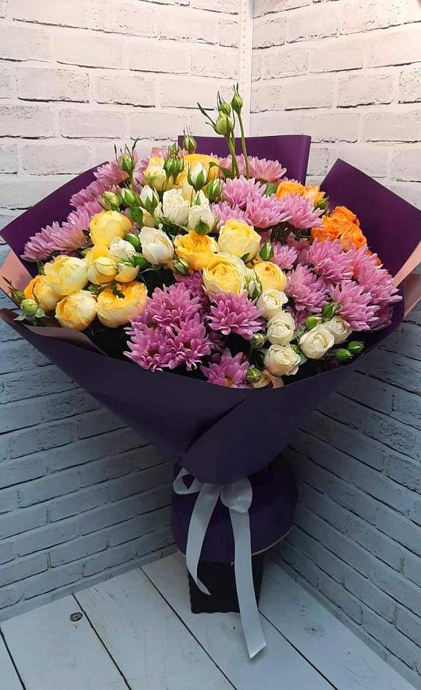 Букет цветов из: Хризантемы и Розы в Спасске Пензенской области