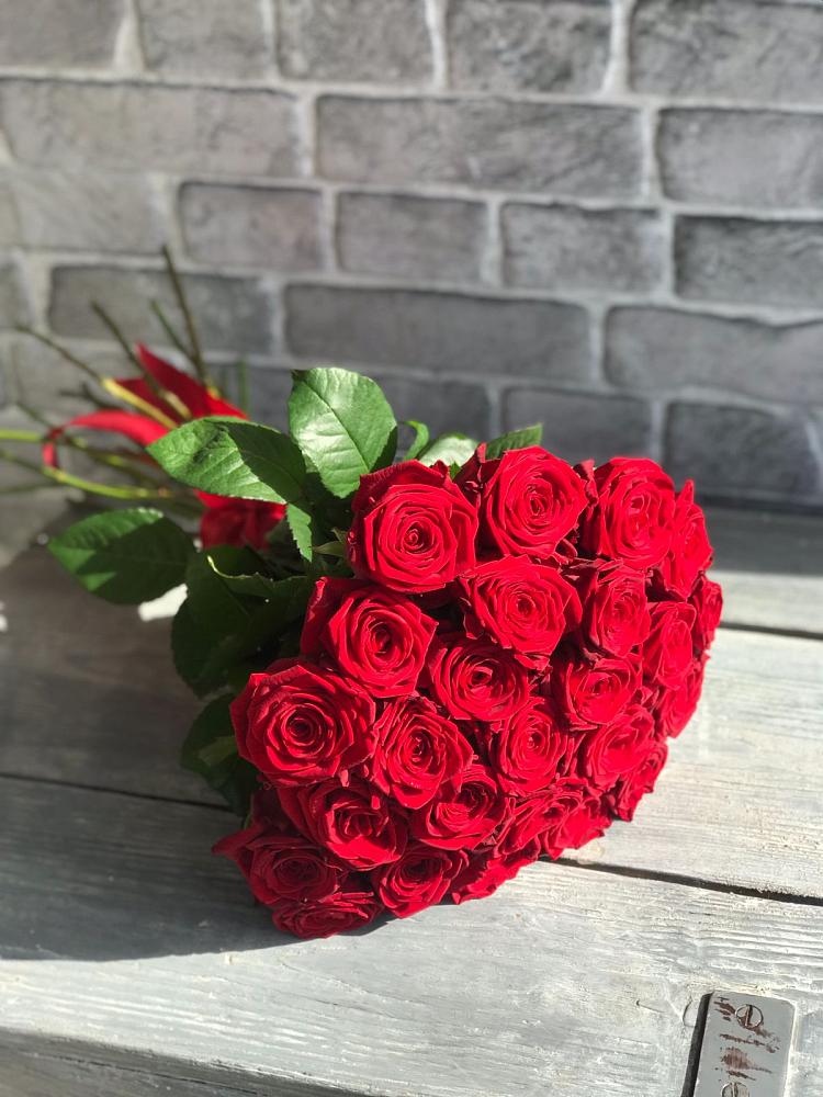 Букет Красные розы Фридом в Спасске Пензенской области