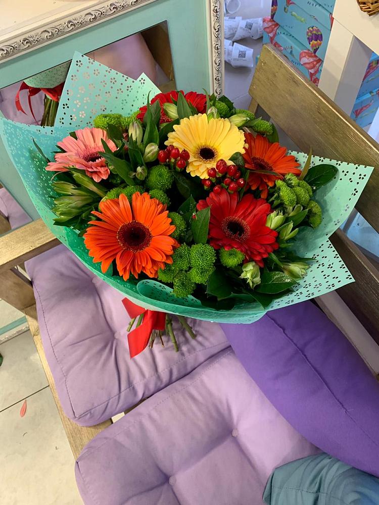 Букет цветов из: Герберы, Хризантемы и Альстромерии в Спасске Пензенской области