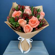 Букет цветов из:  Розы и Альстромерии в Спасске Пензенской области