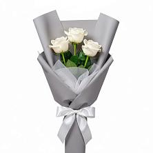 Букет 3 белые розы в Спасске Пензенской области