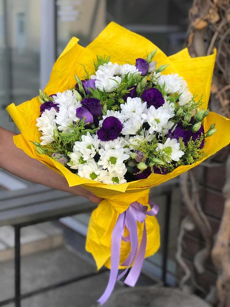 Букет цветов из: Ирисы, Хризантемы и Ромашки в Спасске Пензенской области