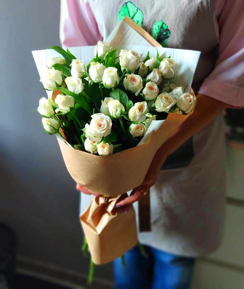 Букет цветов из: Розы в Спасске Пензенской области