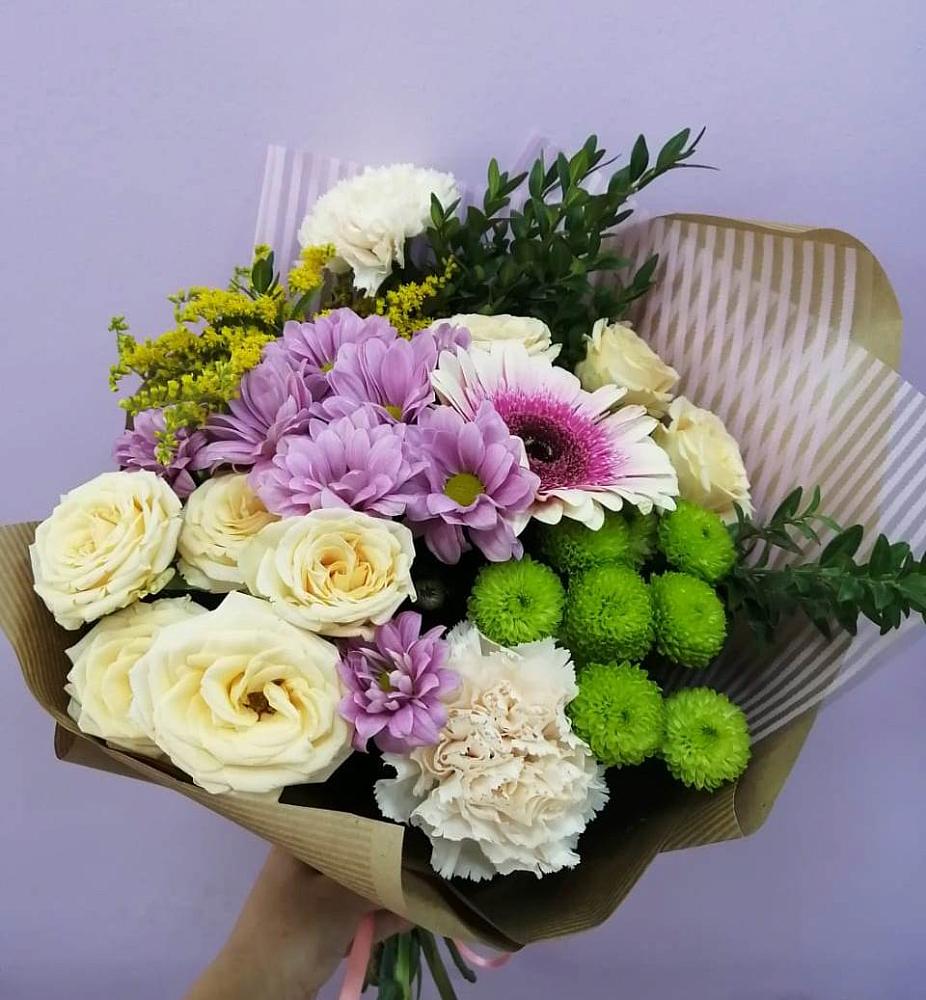 Букет цветов из: Хризантемы, Розы, Гвоздики и Герберы в Спасске Пензенской области