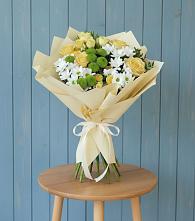 Букет цветов из:  Хризантемы и Розы в Спасске Пензенской области