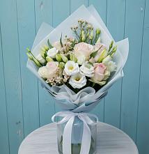 Букет цветов из:  Розы и Лизиантусы #REPLACE_PRED# Спасске Пензенской области