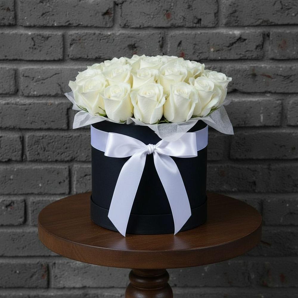 Цветочная композиция из Розы в шляпной коробке в Спасске Пензенской области