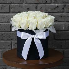 Цветочная композиция из Розы в шляпной коробке в Спасске Пензенской области