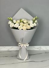 Букет цветов из:  Розы и Лизиантусы в Спасске Пензенской области